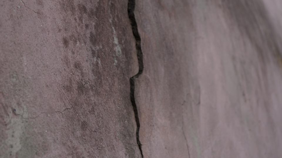 Fissure structurelle sur un mur — expertise pathologie et diagnostic de crise